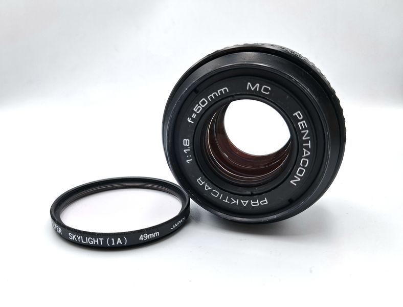 MC Pentacon Prakticar 1:1.8 f=50mm