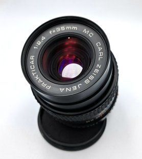 MC Carl Zeiss Jena Prakticar 1:2.4 f=35mm
