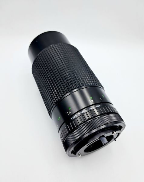 Sirius MC Auto Zoom 1:3.9 f=80-200mm