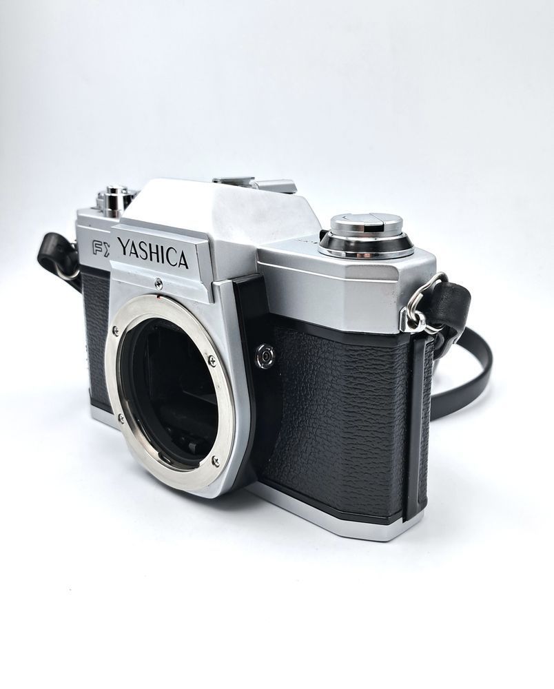 Yashica FX-2