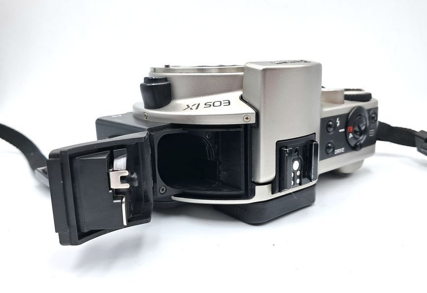 Canon EOS IX