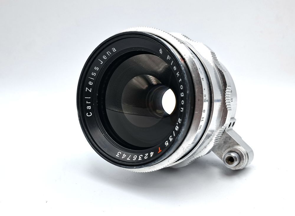 Carl Zeiss Jena Flektogon 2.8/35 T