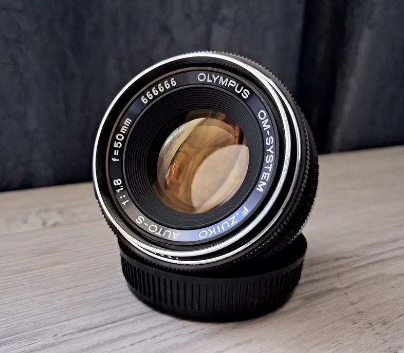 Olympus OM-System Zuiko Auto-S 1:1.8 f=50mm номер 666666