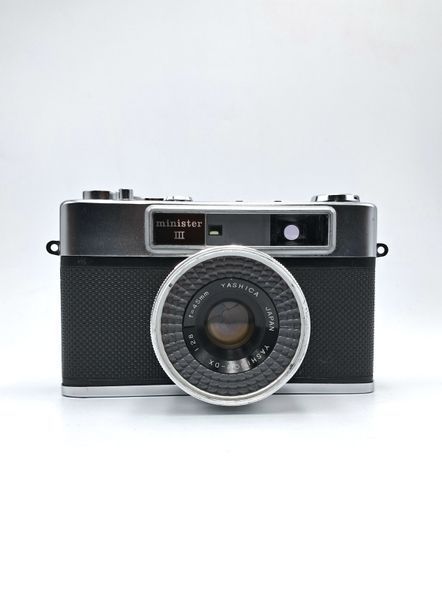 Yashica Minister III