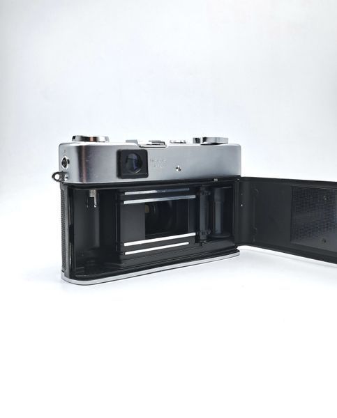 Yashica Minister III