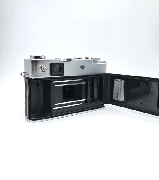 Yashica Minister-D